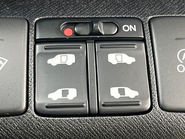 �y�����p���[�X���C�h�h�A�z�X�}�[�g�L�[��^�]�Ȃ̃X�C�b�`�Ō�ȗ����X���C�h�h�A�̊J���\���d��������͂����ăh�A���J����K�v�������A�����Ȃ��q�l�ł��ȒP�ɊJ���߂ł����K�ł���