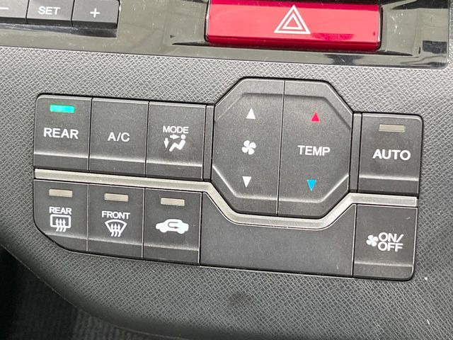 �y�I�[�g�G�A�R���z��x���D�݂̉��x�ɐݒ肷��΁A�ԓ��̉��x�����m�����ʂ≷�x�������Œ����B����&hellip;����&hellip;�Ɖ��x���X�C�b�`���������K�v�͂���܂���B���K�Ȏԓ���Ԃɂ͕K�{�̋@�\�ł��ˁ�