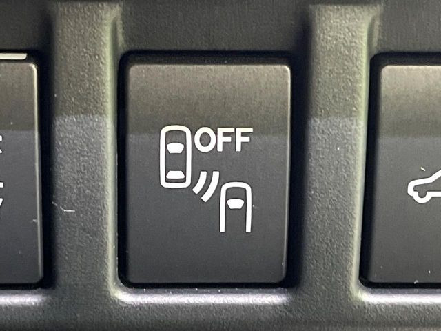 �y�����r�[�N���f�B�e�B�N�V�����z���s���A�h�A�~���[�̎��p�ɂȂ�₷���ӏ��Ɍ㑱�Ԃ��ڋ߂���ƃT�C�h�~���[�t�߂Ɍx����\���A�h���C�o�[�ɒ��ӊ��N�ƁA����̍ۂ̓n���h��������A�V�X�g�����܂��B