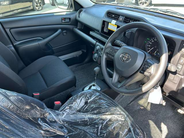 ���W����ɂ͍��i���̒��ÎԂ�V�Ԃ��������ł����W���䐔100��̑�^�W����֐��񂲗��X����������