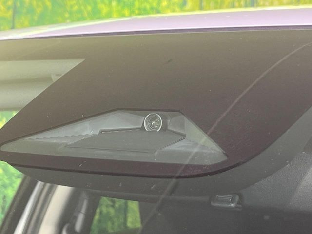 �y�z���_�Z���V���O�z���s���ɑO���̎ԗ�����F�����A�Փ˂������Ȏ��͌x��ƃu���[�L�ŏՓˉ���Ɣ�Q�y�����A�V�X�g�B�����S�Ƀh���C�u�����y���݂��������܂��B