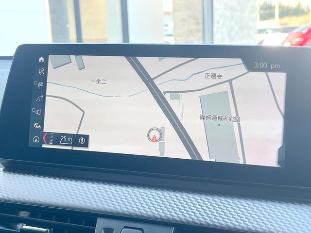 ���x���c�����i�r:��̊��̂���i�r�́A����������ԓ������o���Ă���܂��BBluetooth�Đ��ȂǃI�[�f�B�I�@�\���[�����Ă���܂��̂ŁA�^�]�����y���߂܂���