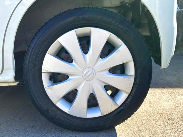 �������z�C���L���b�v!�{�f�B�[�ɍ������f�U�C���̃L���b�v�ł�!�������͑�������!�ЊO�A���~�̎��t���������Ă���܂�!���C�y�ɂ����k��������!