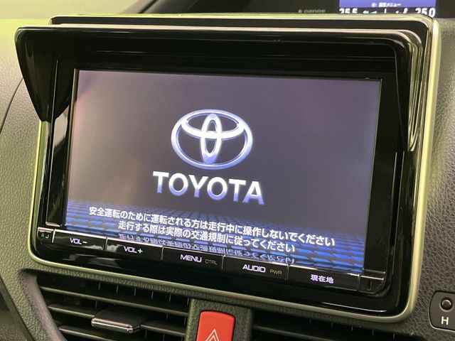 �y�����i�r�z�l�C�̏����i�r�𑕔����Ă���܂��B�i�r�̎g���₷���͂������A�I�[�f�B�I�@�\���[��!�L�����v�◷�s�͂������A�ʋ΂┃�����ȂǕ��i�̃h���C�u���y�����Ȃ�͂���