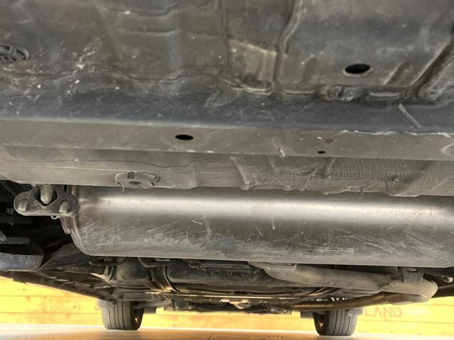 ����肪���ꂢ�Ȃ����ɁA�h�K���H�̎{�H���I�X�X���B�~��n��͂������A���ݕ��ɂ��Z���̕���A��Ń}�����E�E�B���^�[�X�|�[�c���������ɂ��D�]���������Ă���܂��B