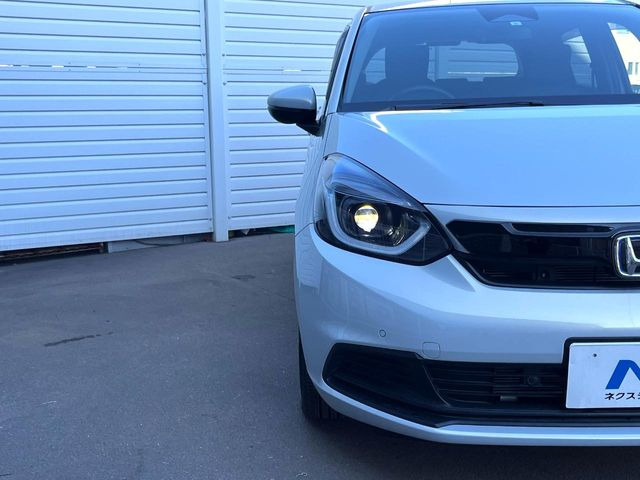 �yLED�w�b�h���C�g�z���V����ԑ��s�����ǍD�Ȏ��E���m�ۂ����S���ĉ^�]�ł��鍂�P�xLED�w�b�h���C�g�𑕔�!�_�����x�������A����d�͂��}�����Ă��܂��B