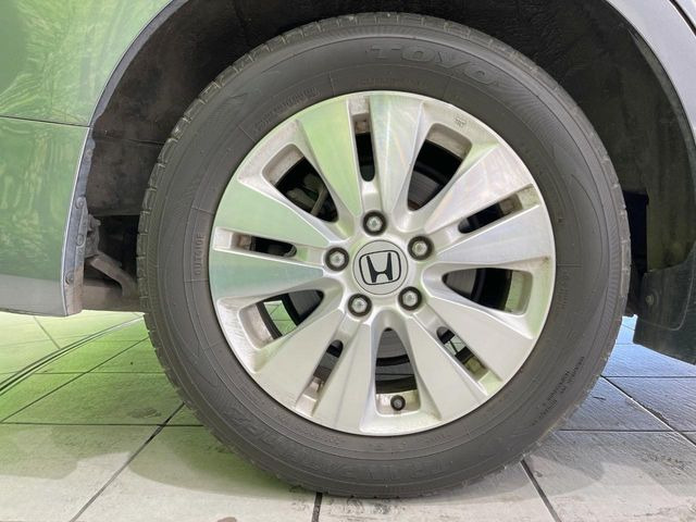 �y����16�C���`�A���~�z�C�[���z�O�ςɃ}�b�`���������A���~�z�C�[���𑕒����Ă���܂��B�e��ЊO�A���~�z�C�[����A�X�^�b�h���X�^�C�����戵�����Ă���܂��B���񂲑��k����������