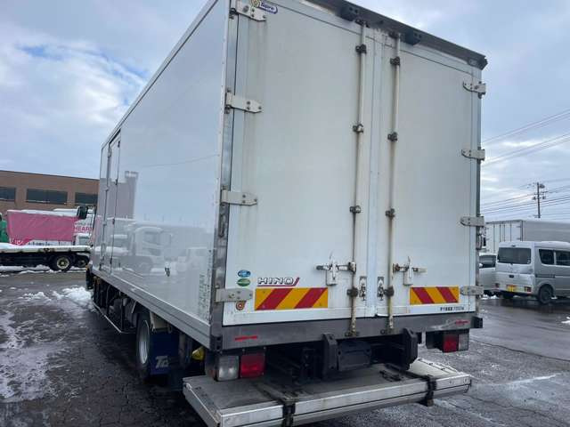 レンジャー冷蔵冷凍車