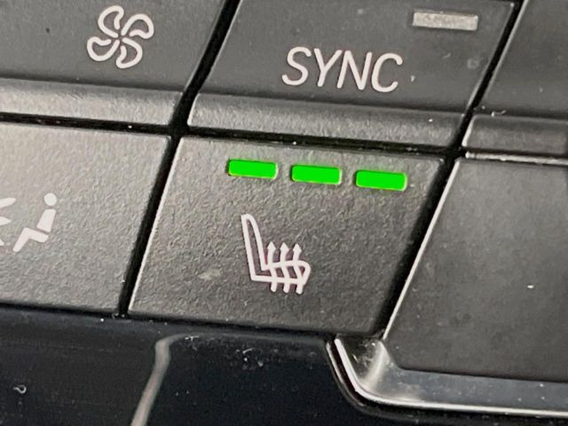 ���t�����g�V�[�g�q�[�e�B���O:�^�]�ȁE����ȋ��ɎO�i�K�Œ��߂��\�ȃV�[�g�q�[�^�[�𑕔����Ă���܂��B�G�߂��킸���K�ɂ��g�p���������܂��B