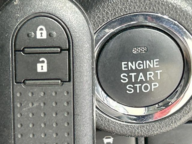 �y�X�}�[�g�L�[�z�J�o����|�P�b�g�ɓ��ꂽ�܂܂ł��h�A�̎{���E�������\�ȃX�}�[�g�L�[�𑕔��B�G���W���̃I���E�I�t�����J�M�����o���K�v����������Ƃ��Ă��֗��ł���