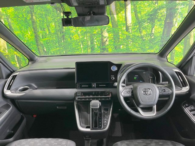 ヴォクシー1.8 ハイブリッド S-Z