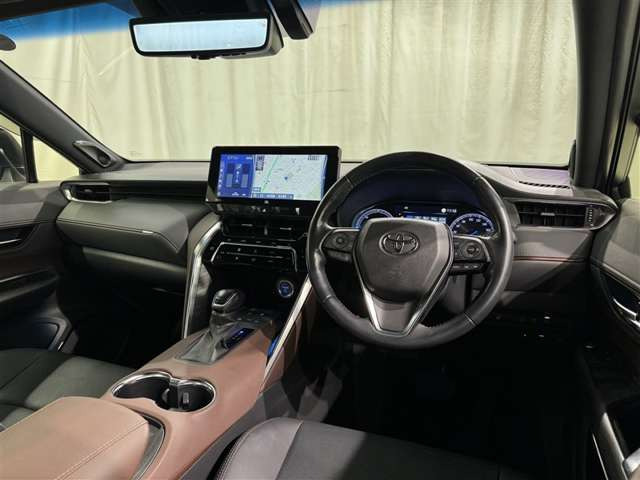 ハリアー2.5 ハイブリッド E-Four Z レザーパッケージ 4WD