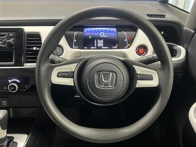 フィット1.3 ベーシック 4WD