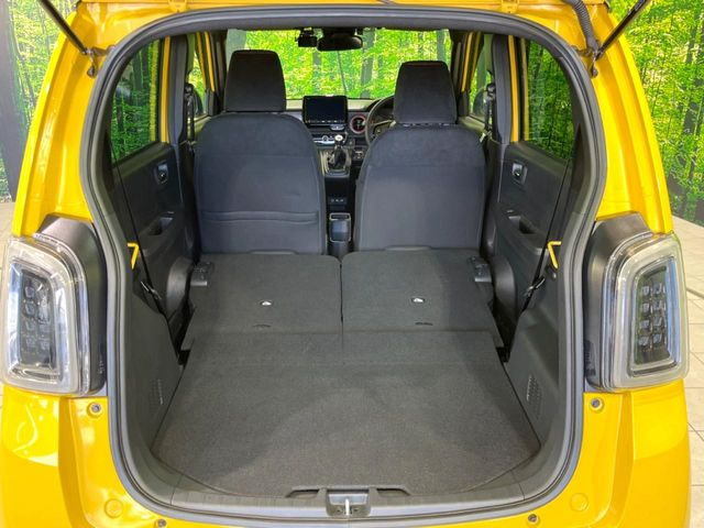 ���i�̂���������ʋ΁A���}���ɏ\���ȉ׎��X�y�[�X���m�ۂ��Ă���܂��B�Z�J���h�V�[�g��|���ƁA�傫�ȉו��̐ύڂ��\�ł���