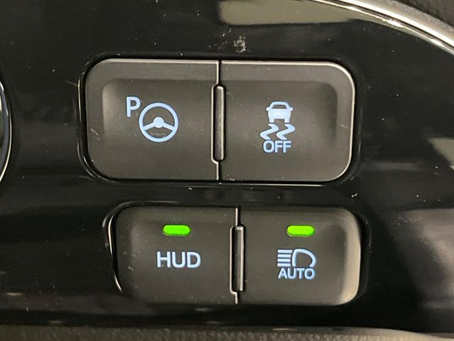 �y�J���[�w�b�h�A�b�v�f�B�X�v���C�z���݂̑��x�⑖�s�����f�W�^���\���ŉ^�]�ȑO���̃K���X�ɓ��e!�J���[�t���Ŏ��F���������A�^�]���ڐ������炳���K�v�ȏ����m�F�ł���̂łƂ��Ă��֗��ň��S!