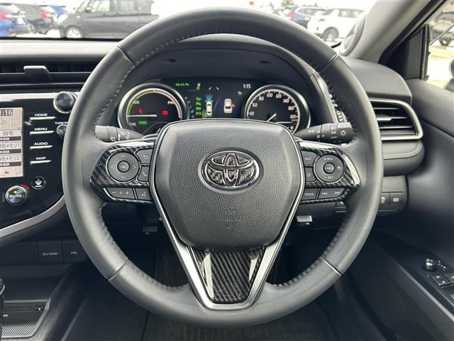 カムリ2.5 WS レザーパッケージ E-Four 4WD