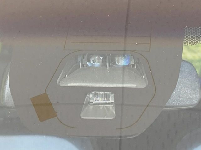 �y�V�e�B�u���[�L�A�N�e�B�u�V�X�e���z�ᑬ���s���ɑO���̎ԗ�����F�����A�Փ˂������Ȏ��͌x��ƃu���[�L�ŏՓˉ���Ɣ�Q�y�����A�V�X�g�B�����S�Ƀh���C�u�����y���݂��������܂��B