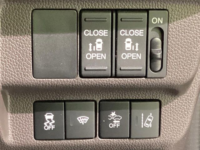 �y�����p���[�X���C�h�h�A�z�X�}�[�g�L�[��^�]�Ȃ̃X�C�b�`�Ō�ȗ����X���C�h�h�A�̊J���\���d��������͂����ăh�A���J����K�v�������A�����Ȃ��q�l�ł��ȒP�ɊJ���߂ł����K�ł���