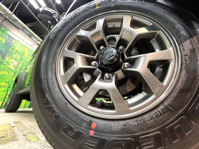 �y����15�C���`�A���~�z�C�[���z�O�ςɃ}�b�`���������A���~�z�C�[���𑕒����Ă���܂��B�e��ЊO�A���~�z�C�[����A�X�^�b�h���X�^�C�����戵�����Ă���܂��B���񂲑��k����������