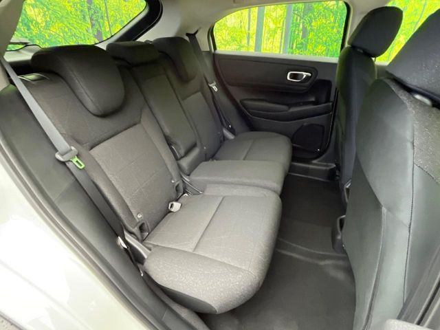 ���i���ȃI���W�i���t���A�}�b�g���I�v�V�����ɂĂ��p�ӂ��Ă���܂��B���D���ȃf�U�C����J���[�����Ԃɍ��킹�đI��ł����������Ƃ��ł��܂���