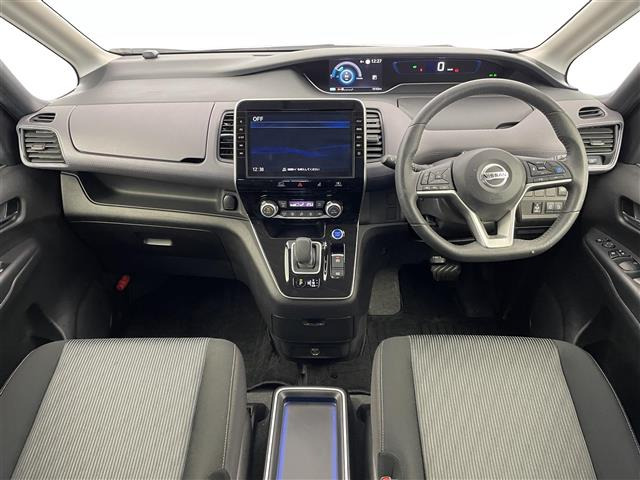 セレナ1.2 e-POWER ハイウェイスターV