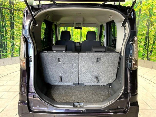 ���i�̂���������ʋ΁A���}���ɏ\���ȉ׎��X�y�[�X���m�ۂ��Ă���܂��B�Z�J���h�V�[�g��|���ƁA�傫�ȉו��̐ύڂ��\�ł���