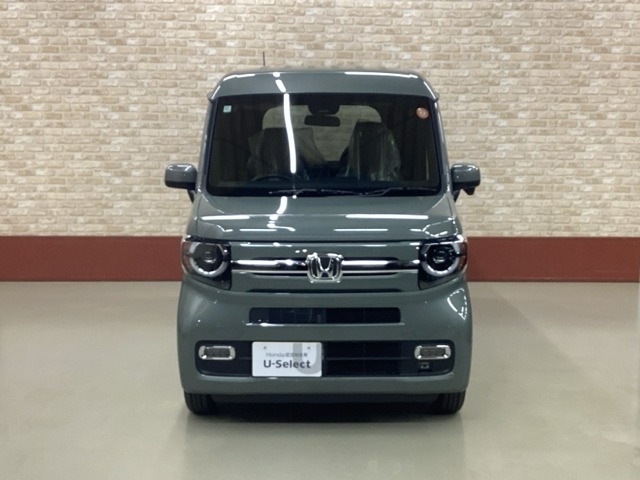 N-VANファン ターボ 4WD