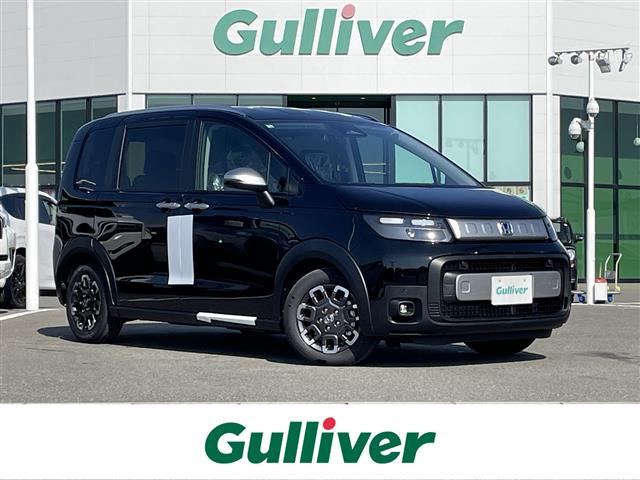 フリード1.5 e:HEV クロスター