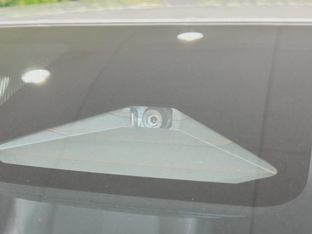 �y�v���N���b�V���Z�[�t�e�B�z�O���̎ԗ��������m���A�Փ˂������Ȏ��͌x��Œ��ӂ𑣂��A�u���[�L�𓥂ޗ͂��T�|�[�g�B�u���[�L�𓥂߂Ȃ������ꍇ�͏Փ˔�Q�y���u���[�L���쓮�A�Փˉ�����T�|�[�g���܂��B