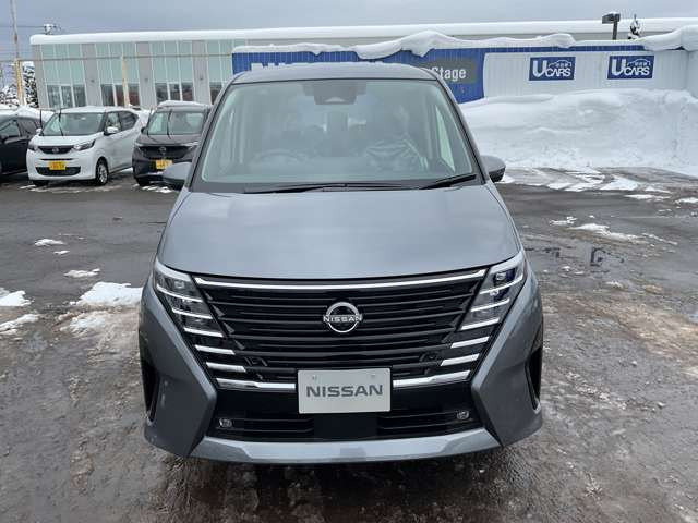 セレナ2.0 ハイウェイスター V 4WD