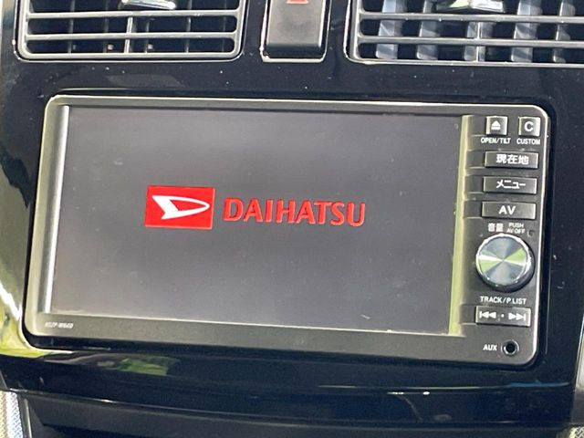 �y�����i�r�z�l�C�̏����i�r�𑕔����Ă���܂��B�i�r�̎g���₷���͂������A�I�[�f�B�I�@�\���[��!�L�����v�◷�s�͂������A�ʋ΂┃�����ȂǕ��i�̃h���C�u���y�����Ȃ�͂���