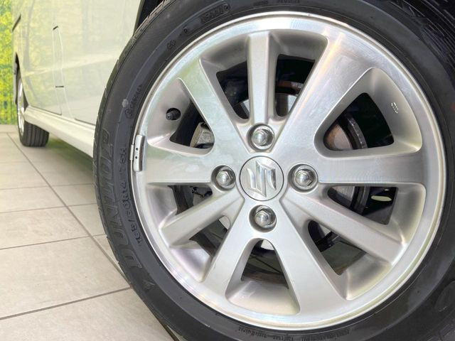 �y����14�C���`�A���~�z�C�[���z�O�ςɃ}�b�`���������A���~�z�C�[���𑕒����Ă���܂��B�e��ЊO�A���~�z�C�[����A�X�^�b�h���X�^�C�����戵�����Ă���܂��B���񂲑��k����������