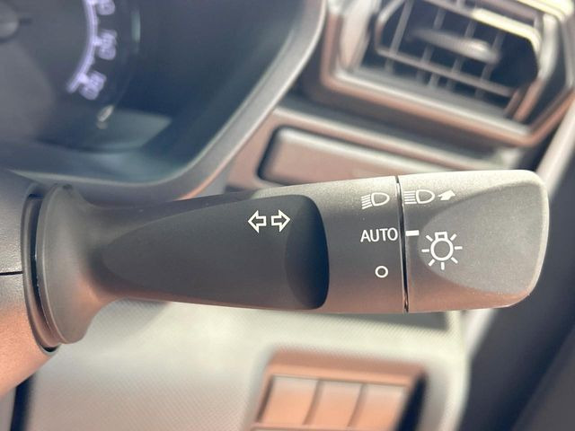 �y�I�[�g���C�g�z����̖��邳�ɉ����Ď����Ńw�b�h���C�g�̓_���E�������ł���@�\�ł�!���C�g�̕t���Y��E�����Y��Ȃǂ������Ȃ�A�J�̓���[���̑��s�����S!�g���l���ʉߎ����֗��ł��ˁ�