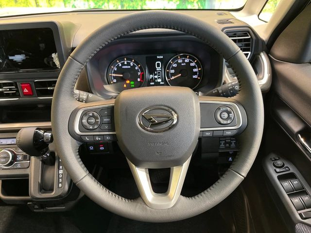 �y�����v�����X�e�A�����O�z�㎿�Ȋv���g�p���邱�ƂŁA��ɂ����������݂ƂĂ��^�]���₷���n���h���ł���