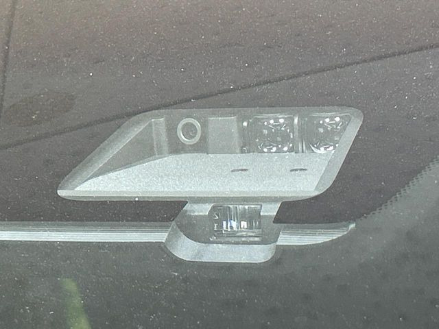 �y�O�He-Assist�z���s���ɑO���̎ԗ�����F�����A�Փ˂������Ȏ��͌x��ƃu���[�L�ŏՓˉ���Ɣ�Q�y�����A�V�X�g�B�����S�Ƀh���C�u�����y���݂��������܂��B