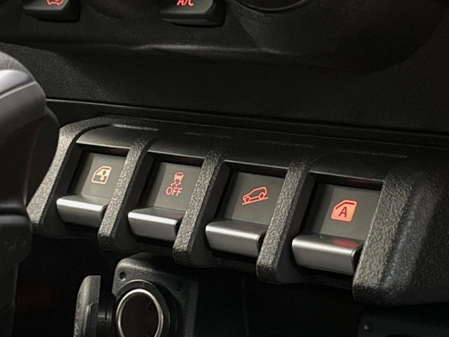 �y�_�E���q���A�V�X�g�z�}�ȍ⓹������Ƃ��Ɏ����Ńu���[�L�𐧌�A���̒ᑬ�x��ۂ��܂��B�ᓹ�∫�H�ȂǊ���₷���H�ʂ̉����ł��^�C�������b�N���Ȃ�������S!�n���h������ɏW���ł��܂�!