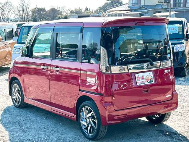 ���X�ł͌y�����Ԃ��畁�ʎԂ܂ŕ��L���I�[�����[�J�[�̎Ԏ�E�F�E�O���[�h��L�x�ɑ����Ă���܂��B