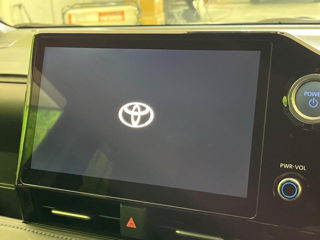 �y10.5�C���`�i�r�z�������ƃC���p�N�g�̂�����ʃi�r�𑕔��B�e��I�[�f�B�I����͂������A�X�}�z�A�g���ł��闘�֐��̍����i�r�ł���