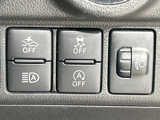 �y�X�}�[�g�A�V�X�g�z���s���ɑO���̎ԗ�����F�����A�Փ˂������Ȏ��͌x��ƃu���[�L�ŏՓˉ���Ɣ�Q�y�����A�V�X�g�B�����S�Ƀh���C�u�����y���݂��������܂��B