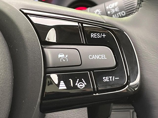 �y�S�ԑ��Ǐ]�@�\�t�N���[�Y�R���g���[���z�������H�ł̒��������s���y��!!�����ő��x��ۂN���[�Y�R���g���[�����A�Փˌy���V�X�e���ƘA�g���A�O���̎ԗ������m���ĎԊԂ�ۂ悤�ɑ��x���߂��Ă���܂�!!