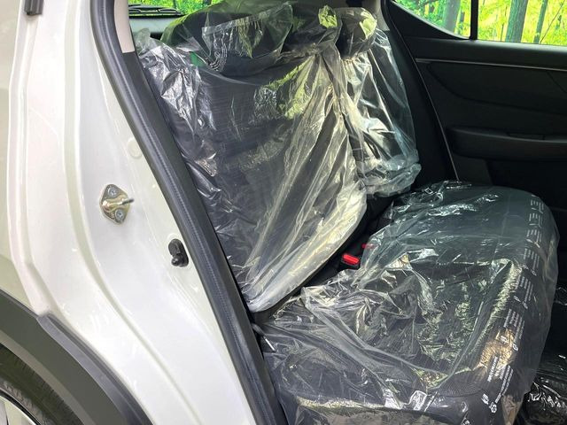 ���i���ȃI���W�i���t���A�}�b�g���I�v�V�����ɂĂ��p�ӂ��Ă���܂��B���D���ȃf�U�C����J���[�����Ԃɍ��킹�đI��ł����������Ƃ��ł��܂���