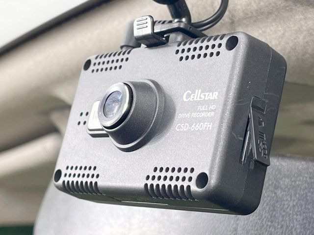 �y�h���C�u���R�[�_�[�z���S�E���S�ȃJ�[���C�t�ɕK�{�̃h���C�u���R�[�_�[�𑕔�!���s���͂������A������^�]�⎖�̂ɑ��������ۂ̏󋵂��f���ŋL�^���A����̃��X�N�ɔ����܂��B