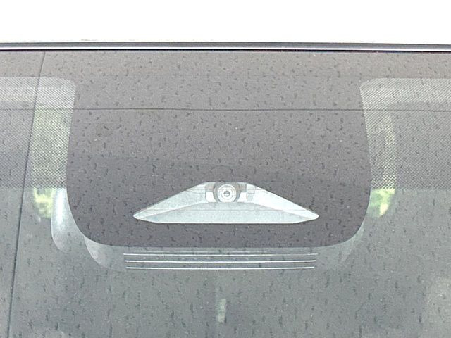 �y�g���^�Z�[�t�e�B�Z���X�z���s���ɑO���̎ԗ�����F�����A�Փ˂������Ȏ��͌x��ƃu���[�L�ŏՓˉ���Ɣ�Q�y�����A�V�X�g�B�����S�Ƀh���C�u�����y���݂��������܂��B