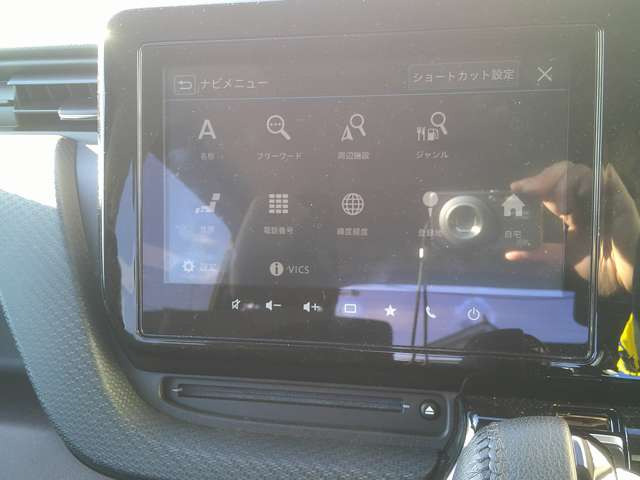 ������9�C���`�t���Z�O�i�r���X�Y�L�R�l�N�g�Ή��EUSB�������[�̉��y�Đ��EDVD�Đ��EAM/FM���W�I�EBluetooth!����ɃX�}�[�g�t�H����A�g�����ԓ��ł��X�}�[�g�t�H���A�v���̋@�\���g���܂�!