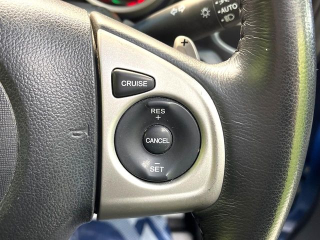 �y�N���[�Y�R���g���[���z�������H�����N���N���s�B�A�N�Z���𗣂��Ă���葬�x�ő��s���ł��A�������^�]���̕��S���y��!�����E�������ȒP�ȃX�C�b�`����Œ����ł��܂��B