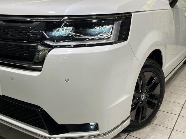 �yLED�w�b�h���C�g�z���V����ԑ��s�����ǍD�Ȏ��E���m�ۂ����S���ĉ^�]�ł��鍂�P�xLED�w�b�h���C�g�𑕔�!�_�����x�������A����d�͂��}�����Ă��܂��B