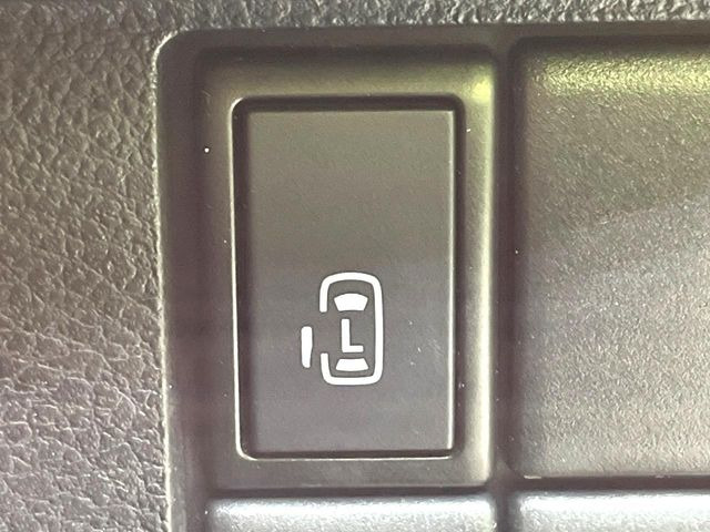 �y�p���[�X���C�h�h�A�z�X�}�[�g�L�[��^�]�Ȃ̃X�C�b�`�ŃX���C�h�h�A�̊J���\���d��������͂����ăh�A���J����K�v�������A���������q�l�ł��A�d���ו��������Ă��鎞�����N�ɊJ���߂ł��܂���