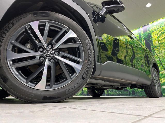 �y����18�C���`�A���~�z�C�[���z�O�ςɃ}�b�`���������A���~�z�C�[���𑕒����Ă���܂��B�e��ЊO�A���~�z�C�[����A�X�^�b�h���X�^�C�����戵�����Ă���܂��B���񂲑��k����������