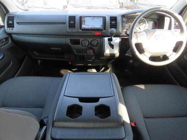 ハイエースバン2.8 DX ロング