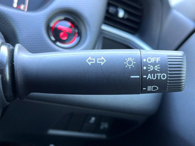 �y�I�[�g���C�g�z����̖��邳�ɉ����Ď����Ńw�b�h���C�g�̓_���E�������ł���@�\�ł�!���C�g�̕t���Y��E�����Y��Ȃǂ������Ȃ�A�J�̓���[���̑��s�����S!�g���l���ʉߎ����֗��ł��ˁ�